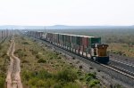 UP AC45CCTE 7775 brings up the rear of an eastbound near Deming, NM.